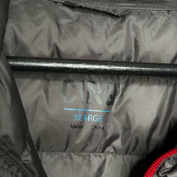 CIRQ Puffer Jacket Mens XL - Picture 3 of 3